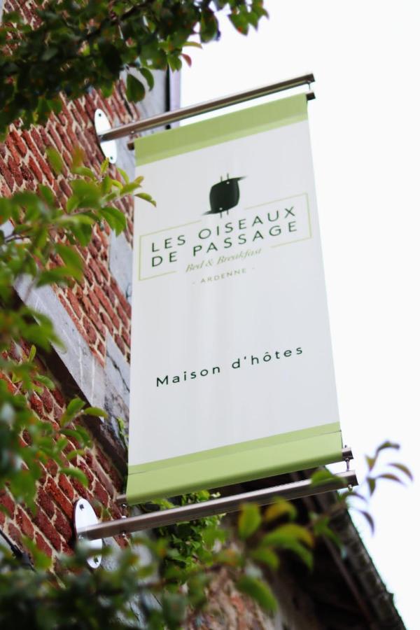 B&B Les Oiseaux De Passage Harre Exterior foto